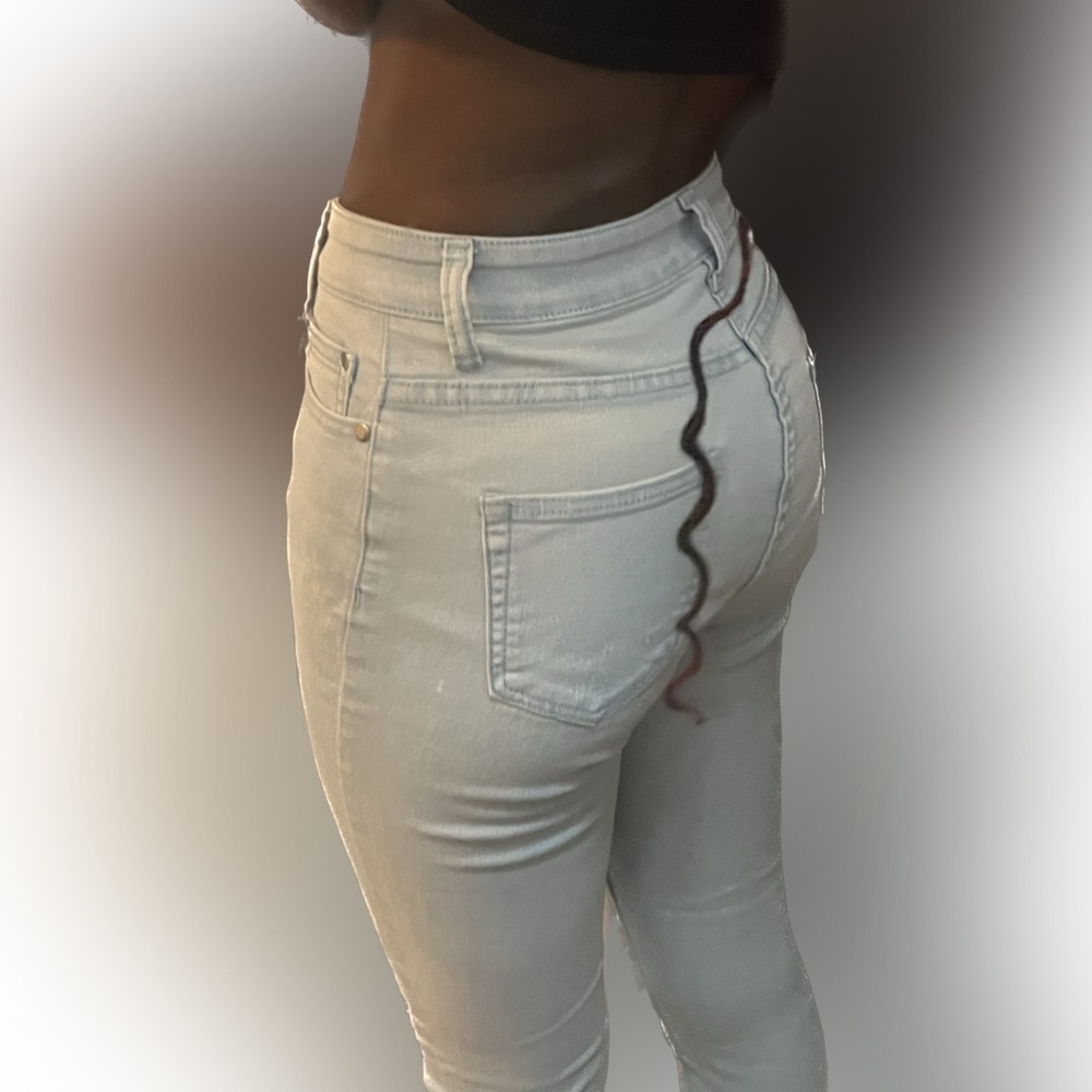 Light Washed Skinny Jeans